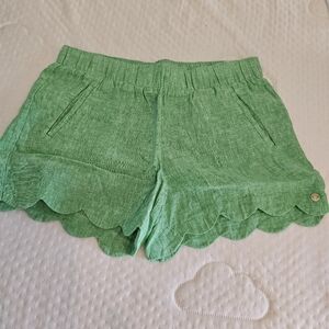Women's size small linen scalloped shorts EUC